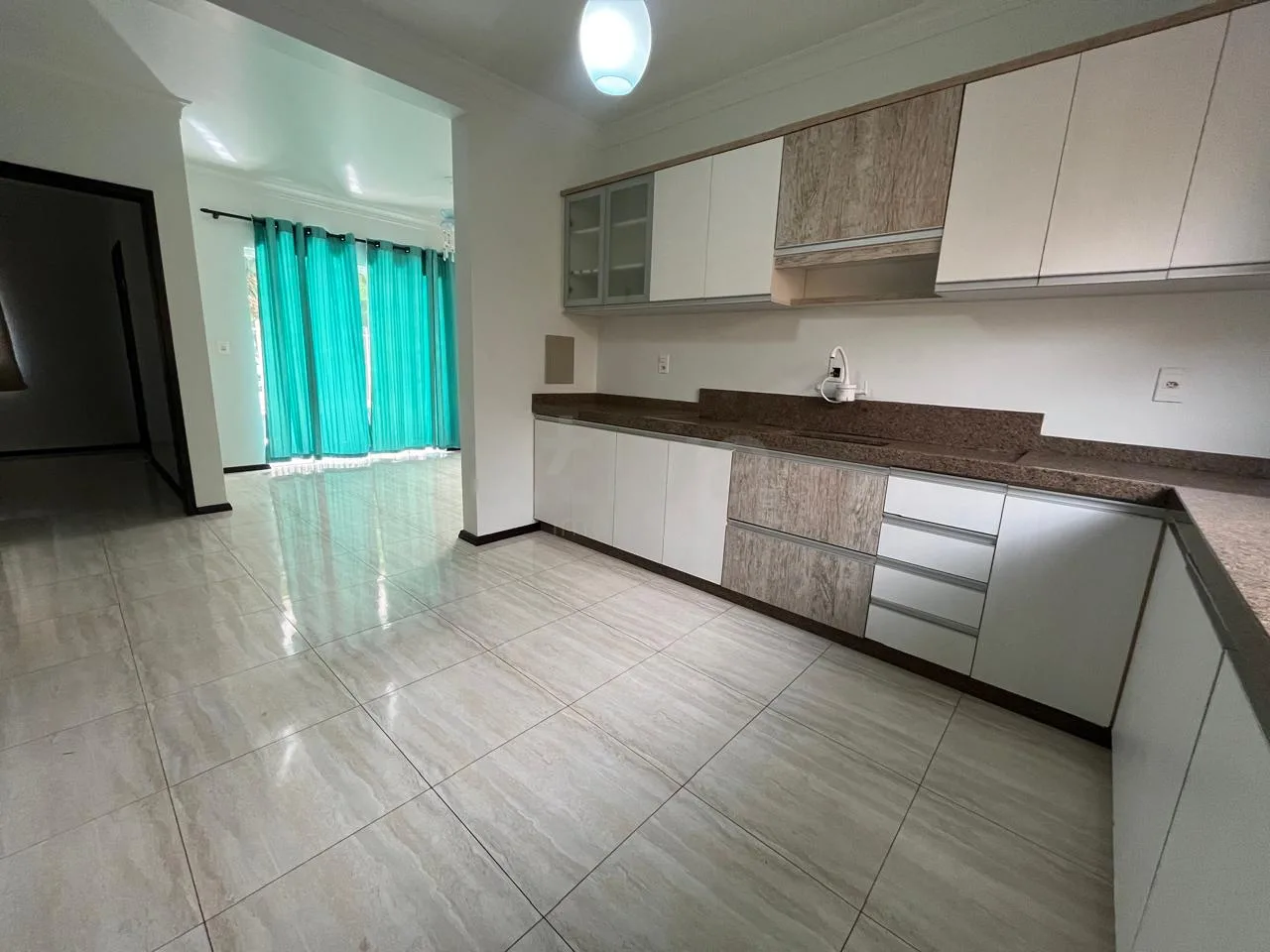 Alugar Casa / Sobrado em Toledo R$ 3.500,00 - Foto 7