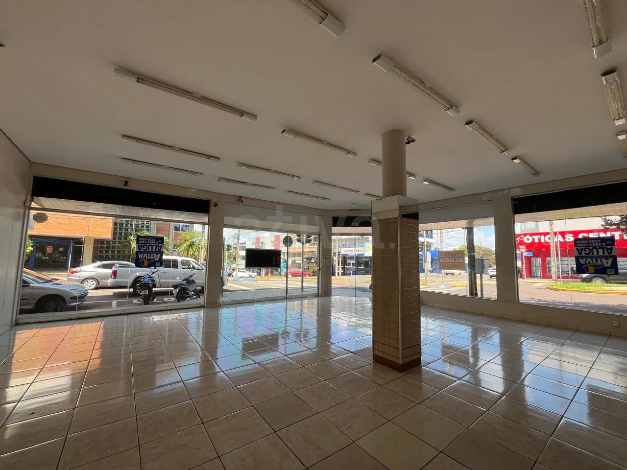 Alugar Comercial / Sala Comercial em Toledo R$ 6.600,00 - Foto 4