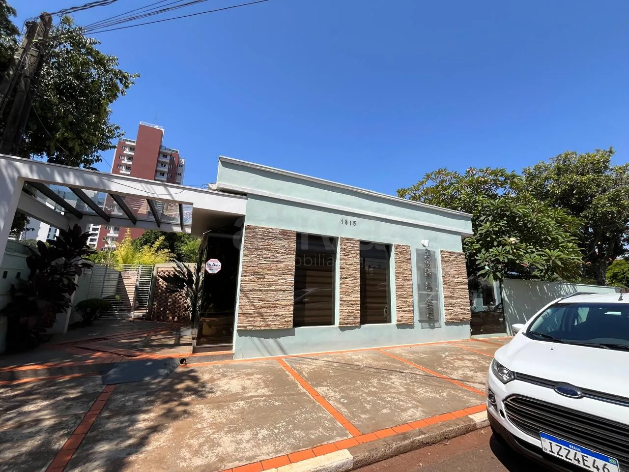 Alugar Comercial / Sala Comercial em Toledo R$ 4.500,00 - Foto 2