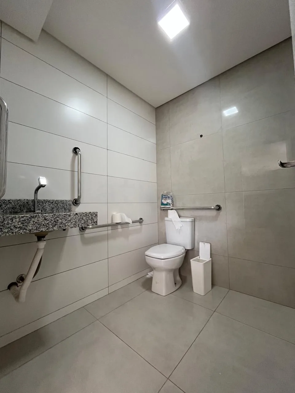 Alugar Apartamento / Padr&atilde;o em Toledo R$ 2.860,00 - Foto 21