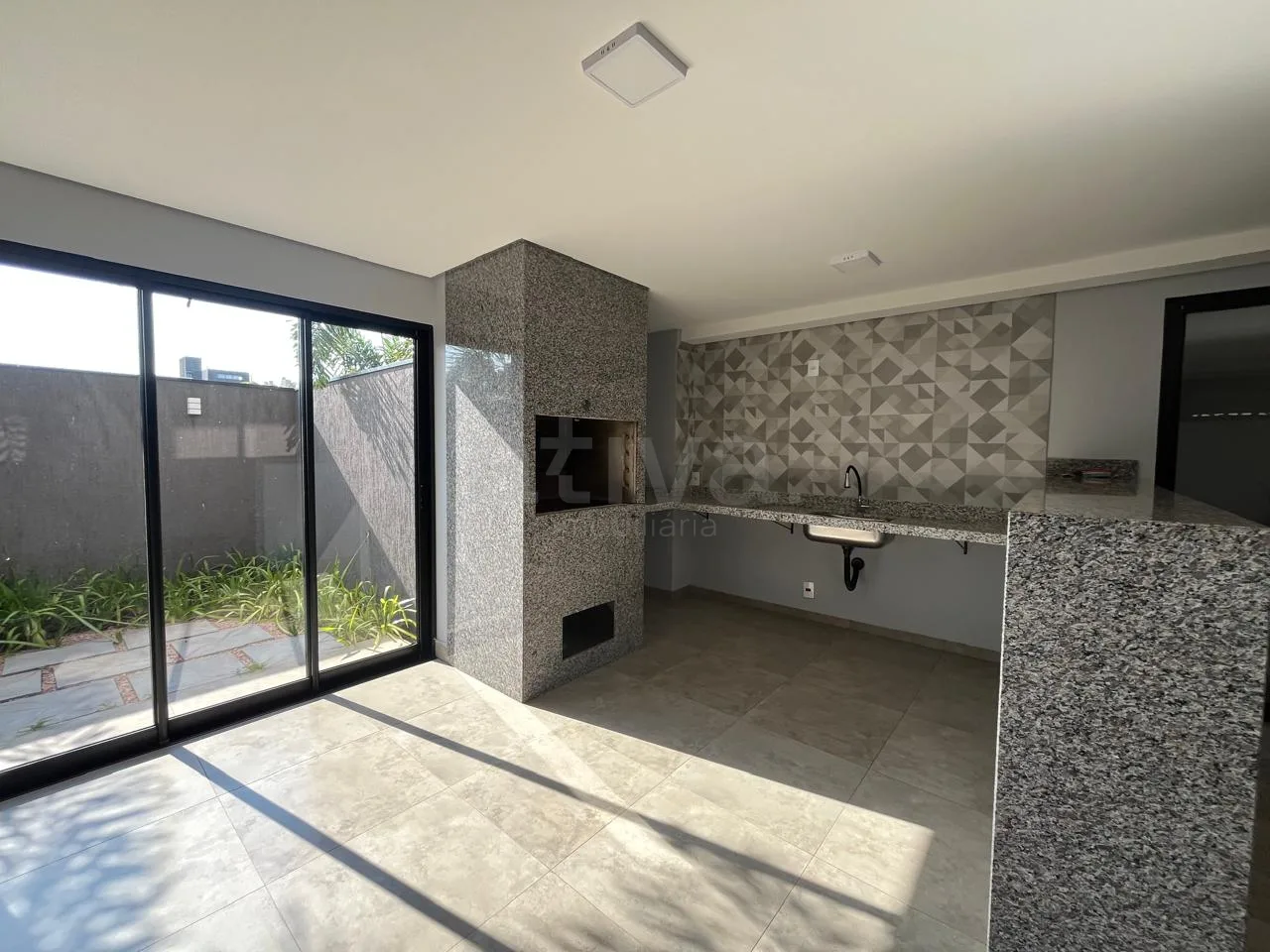 Alugar Apartamento / Padr&atilde;o em Toledo R$ 2.860,00 - Foto 24