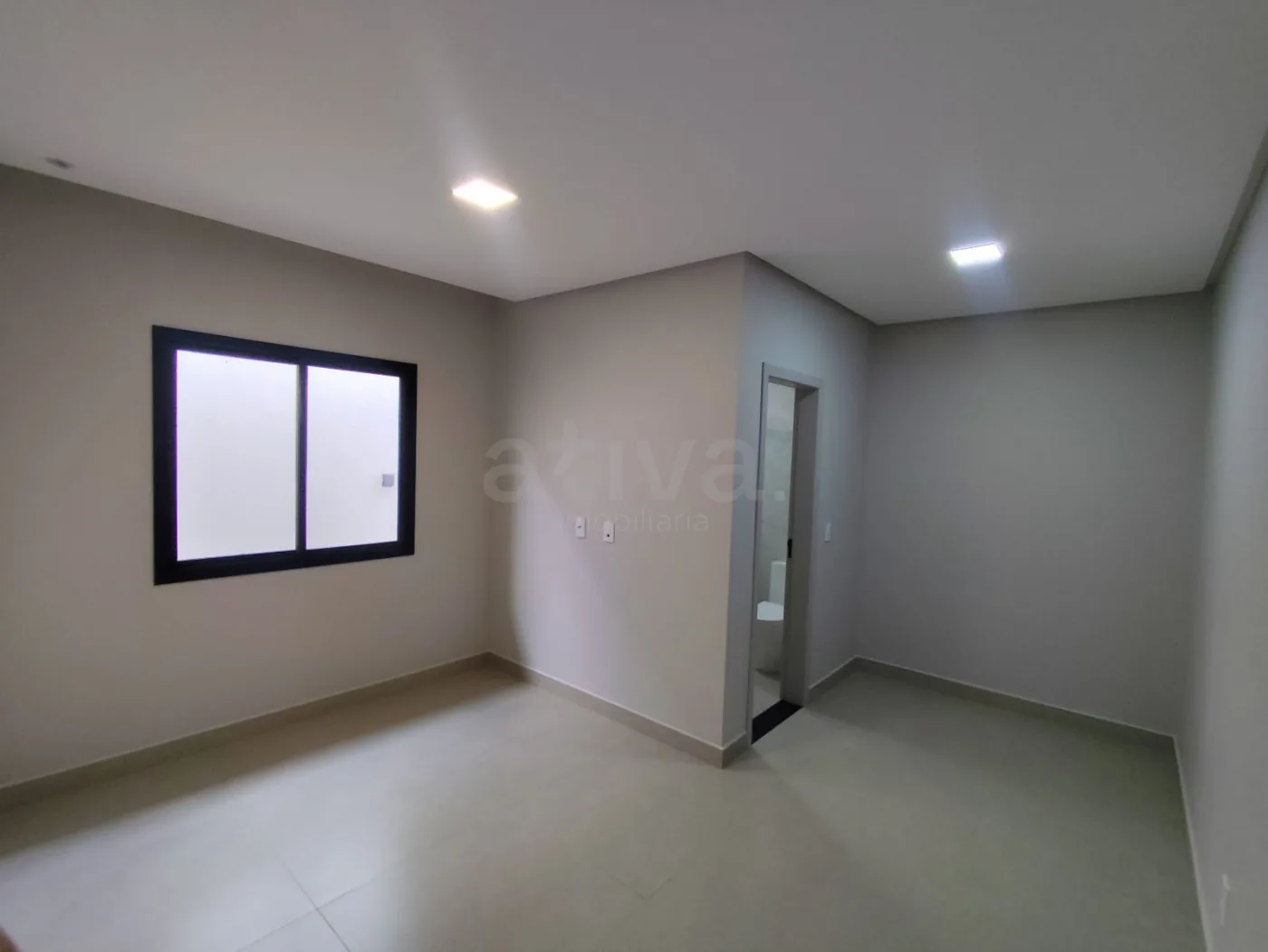 Comprar Casa / Padr&atilde;o em Cascavel R$ 530.000,00 - Foto 17