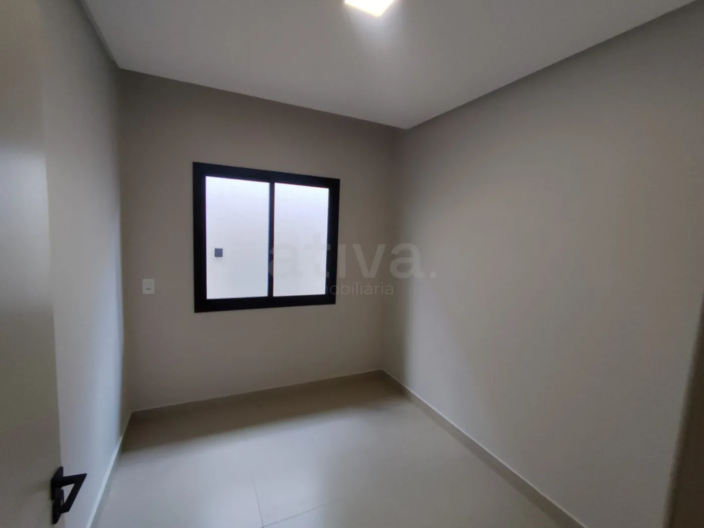 Comprar Casa / Padr&atilde;o em Cascavel R$ 530.000,00 - Foto 14
