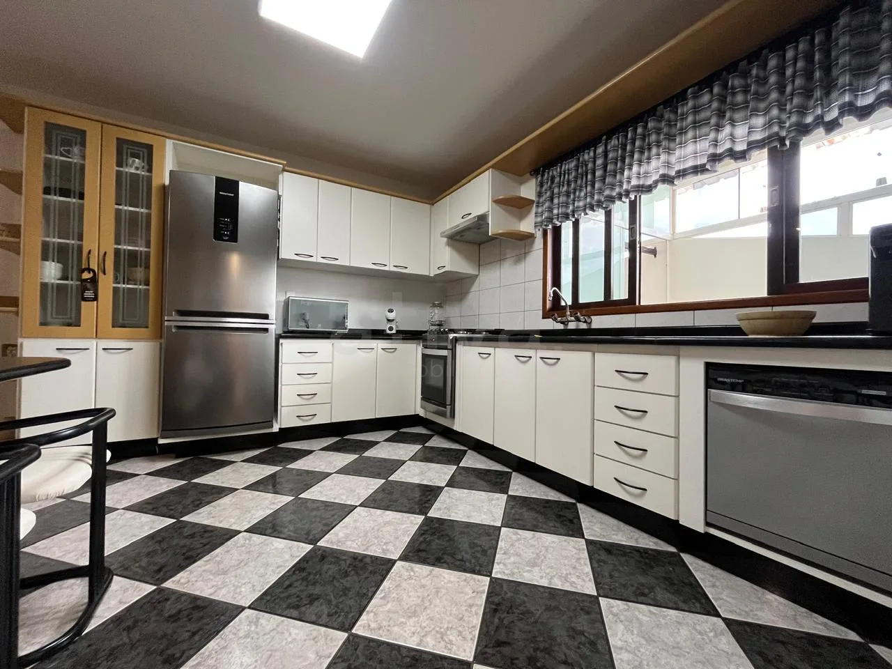 Alugar Apartamento / Padr&atilde;o em Toledo R$ 4.500,00 - Foto 2