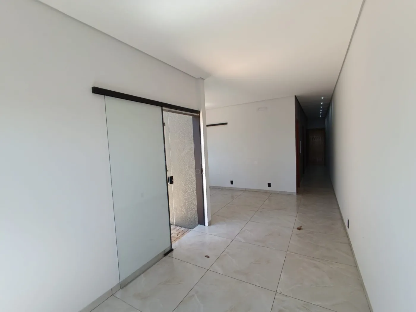 Comprar Casa / Padr&atilde;o em Toledo R$ 350.000,00 - Foto 3