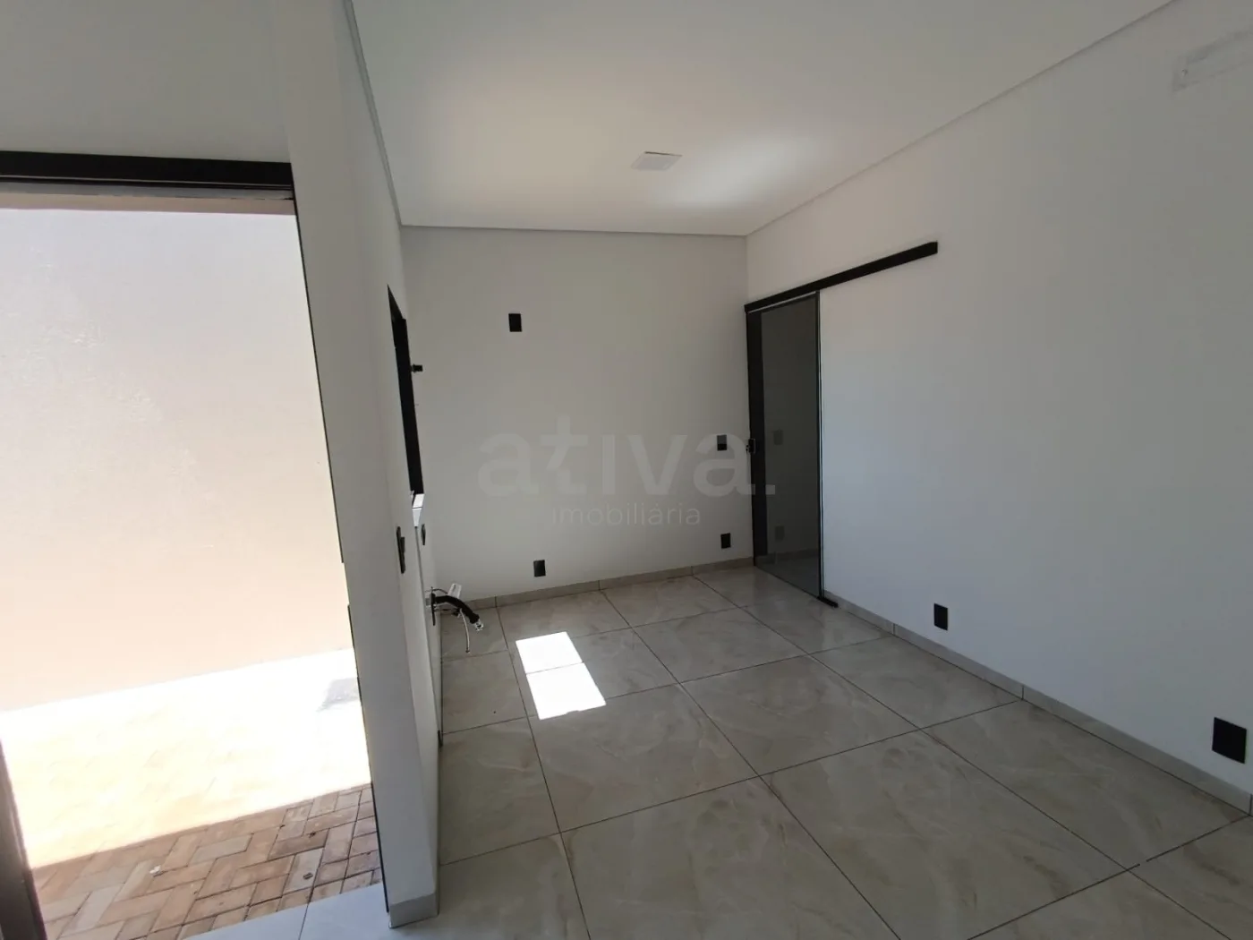 Comprar Casa / Padr&atilde;o em Toledo R$ 350.000,00 - Foto 4