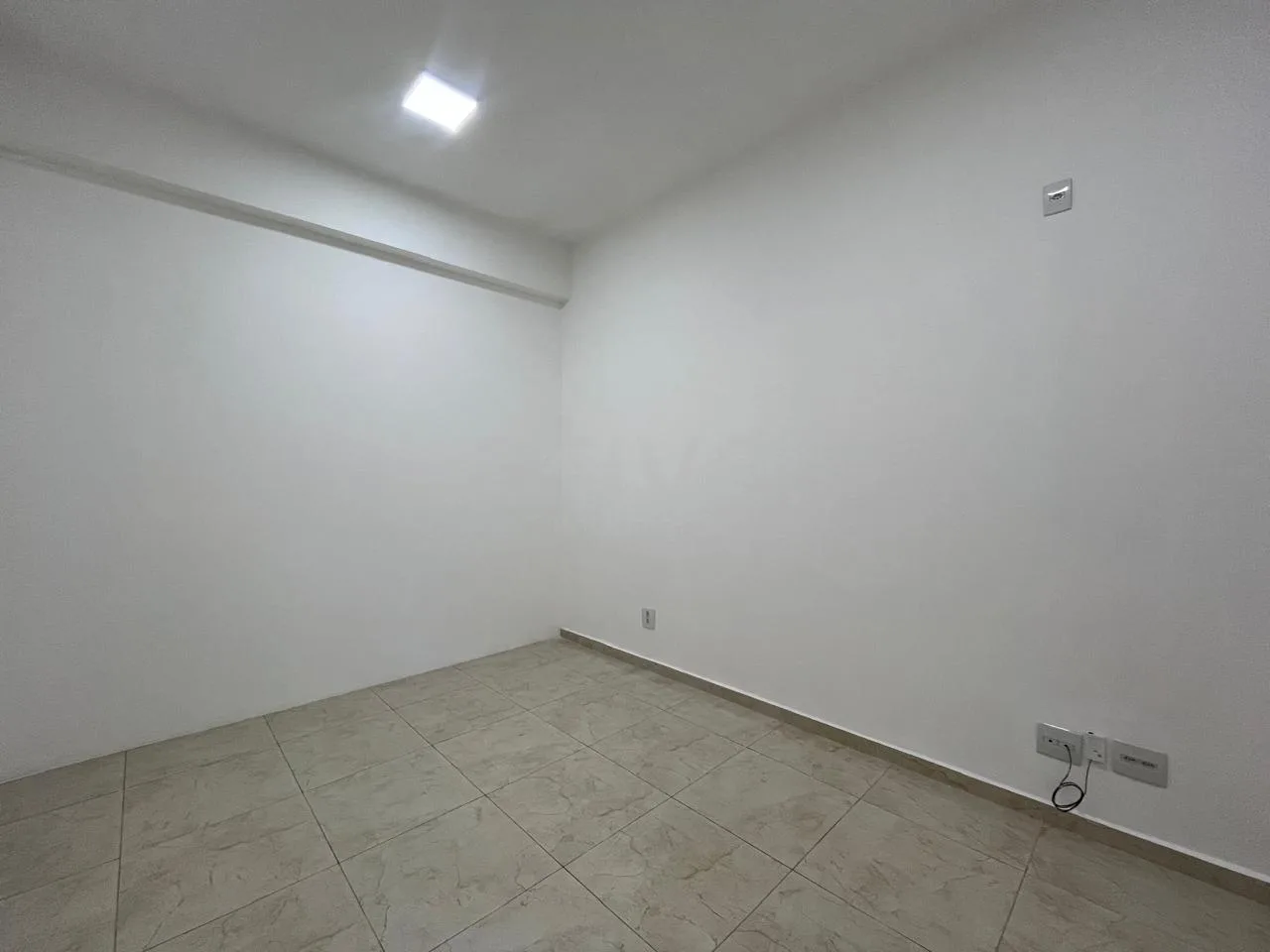 Alugar Comercial / Sala Comercial em Toledo R$ 2.200,00 - Foto 6