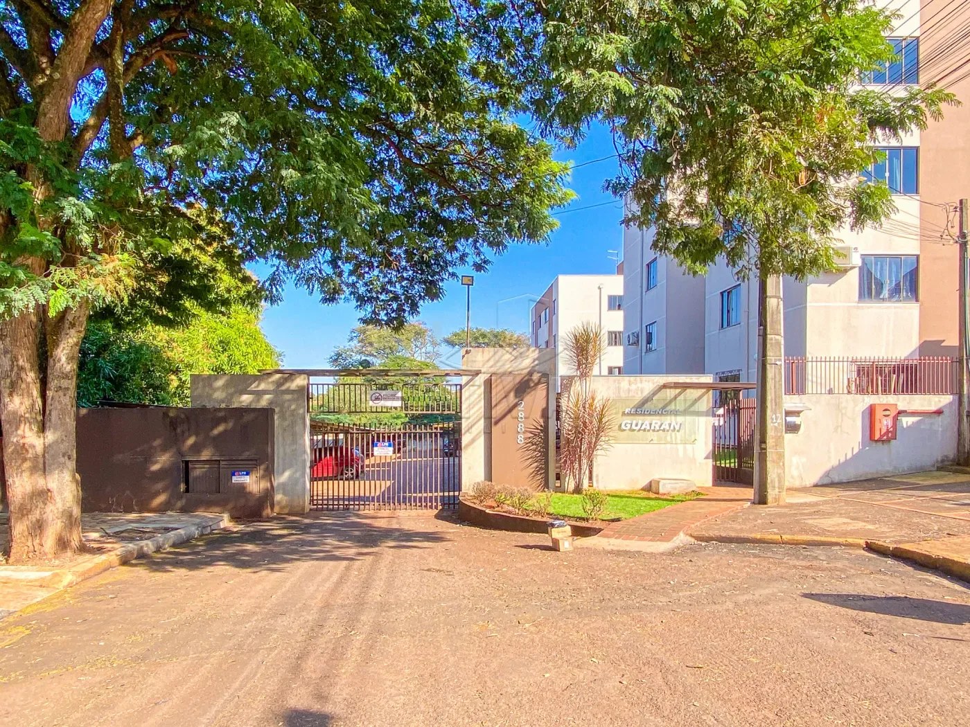 Alugar Apartamento / Padr&atilde;o em Toledo R$ 1.300,00 - Foto 1