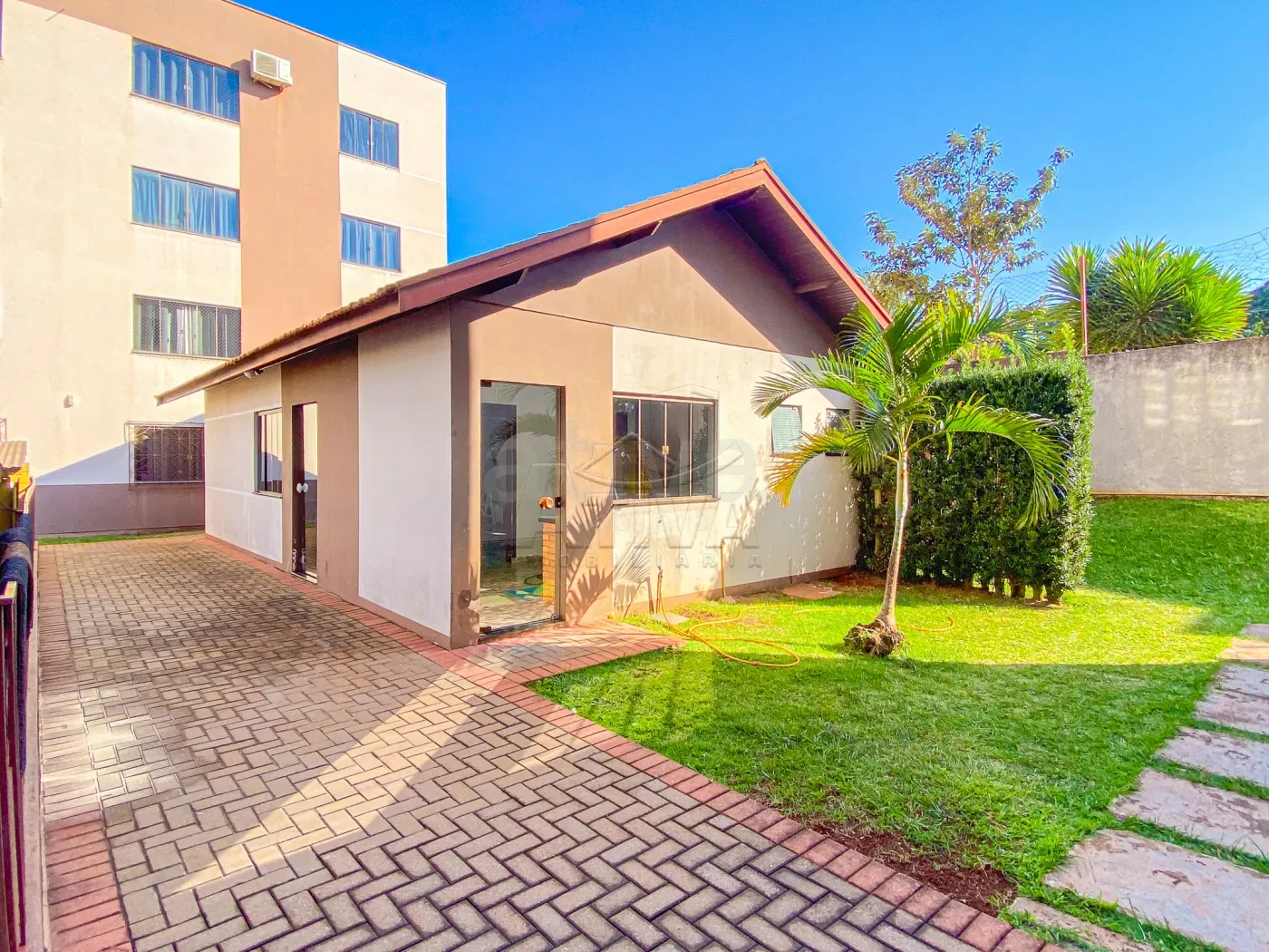 Alugar Apartamento / Padr&atilde;o em Toledo R$ 1.300,00 - Foto 11