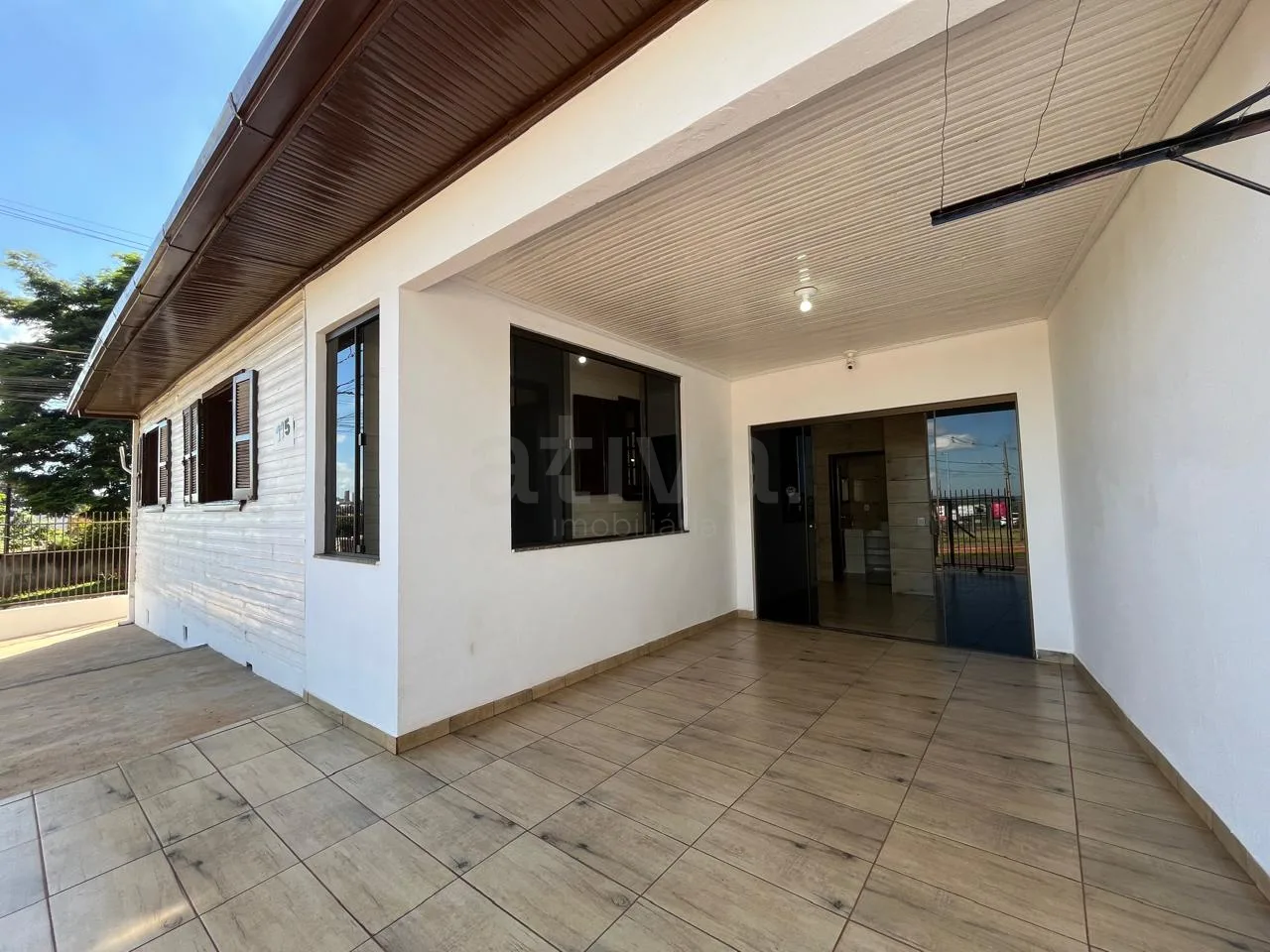 Alugar Casa / Padr&atilde;o em Toledo R$ 1.700,00 - Foto 2