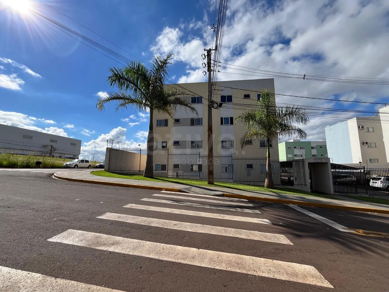 Alugar Apartamento / Padr&atilde;o em Toledo R$ 1.600,00 - Foto 1