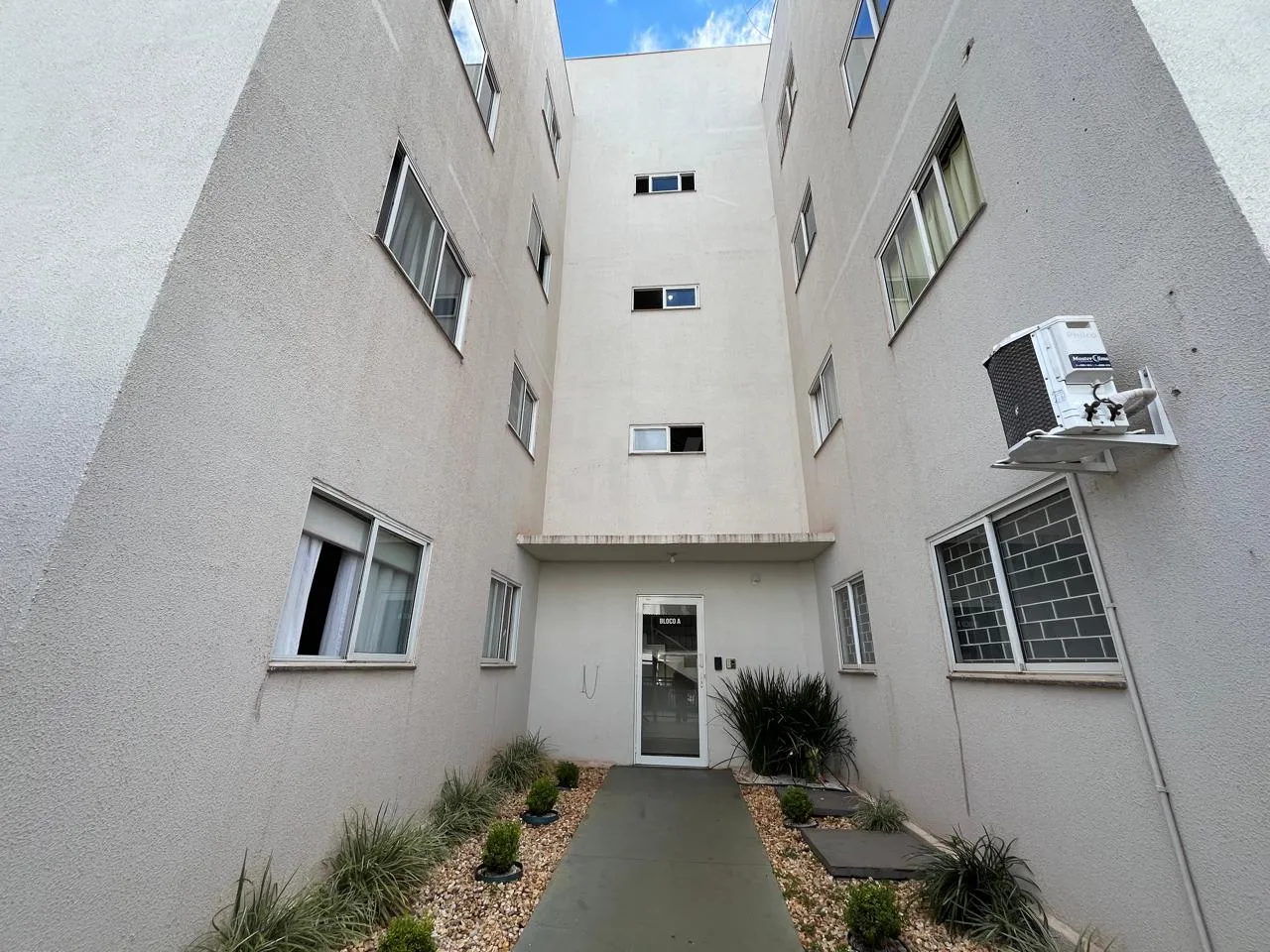 Alugar Apartamento / Padr&atilde;o em Toledo R$ 1.600,00 - Foto 4