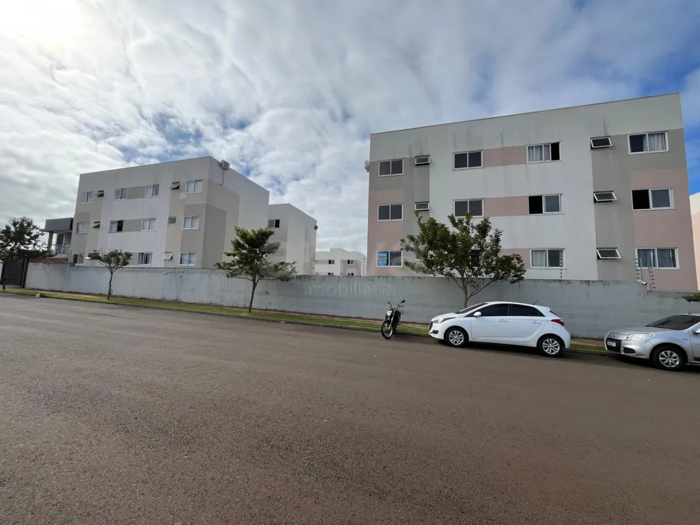 Alugar Apartamento / Padr&atilde;o em Toledo R$ 1.500,00 - Foto 16