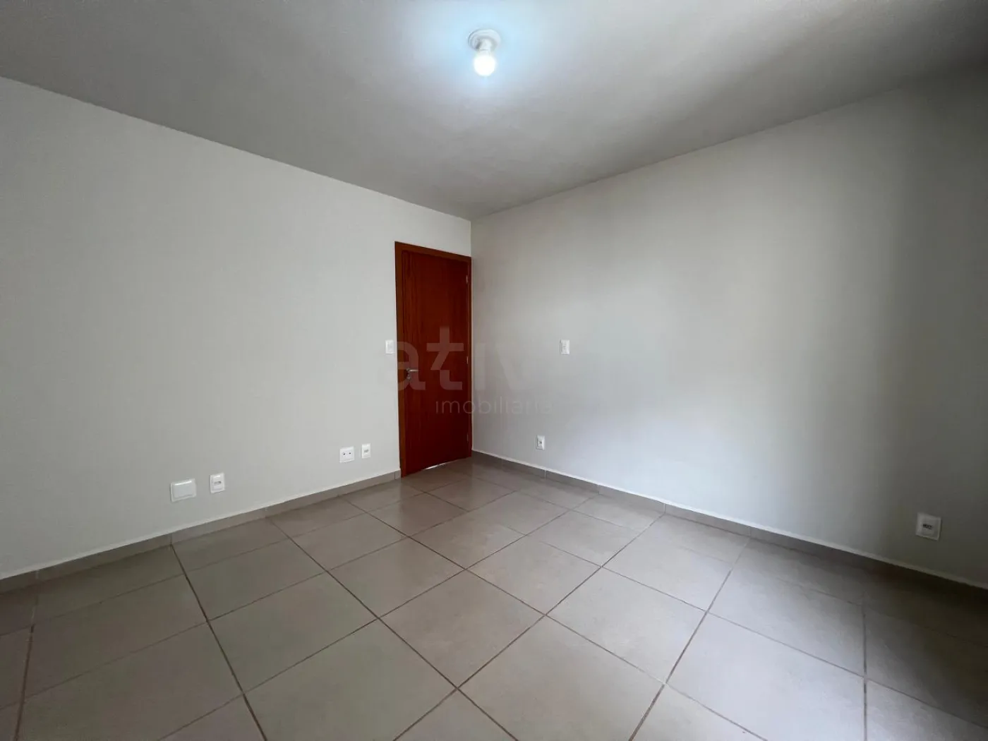 Alugar Apartamento / Padr&atilde;o em Toledo R$ 1.500,00 - Foto 10