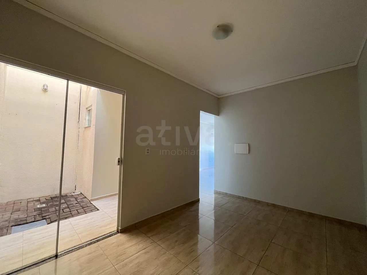 Alugar Casa / Sobrado em Toledo R$ 2.500,00 - Foto 6