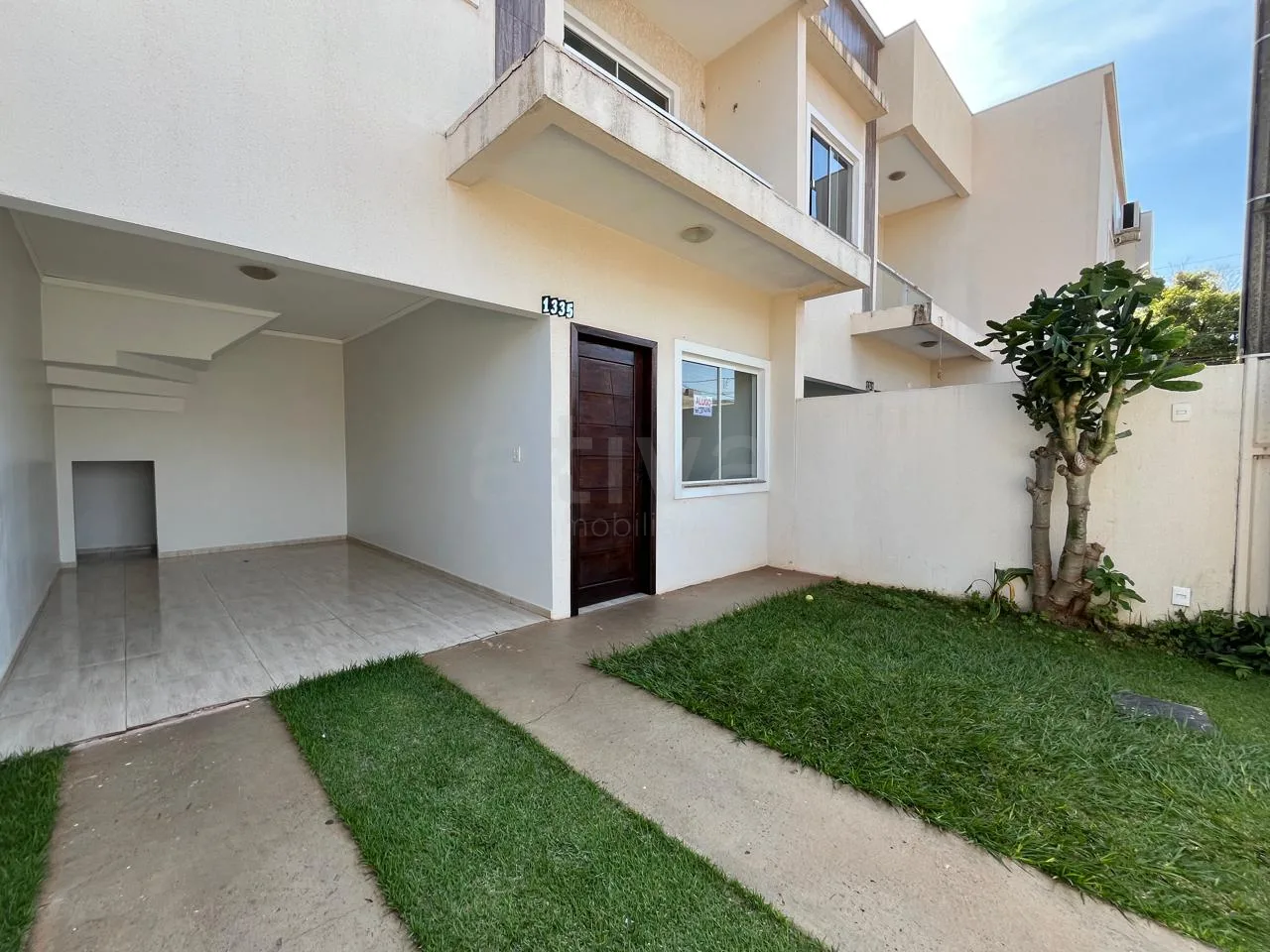 Alugar Casa / Sobrado em Toledo R$ 2.500,00 - Foto 2