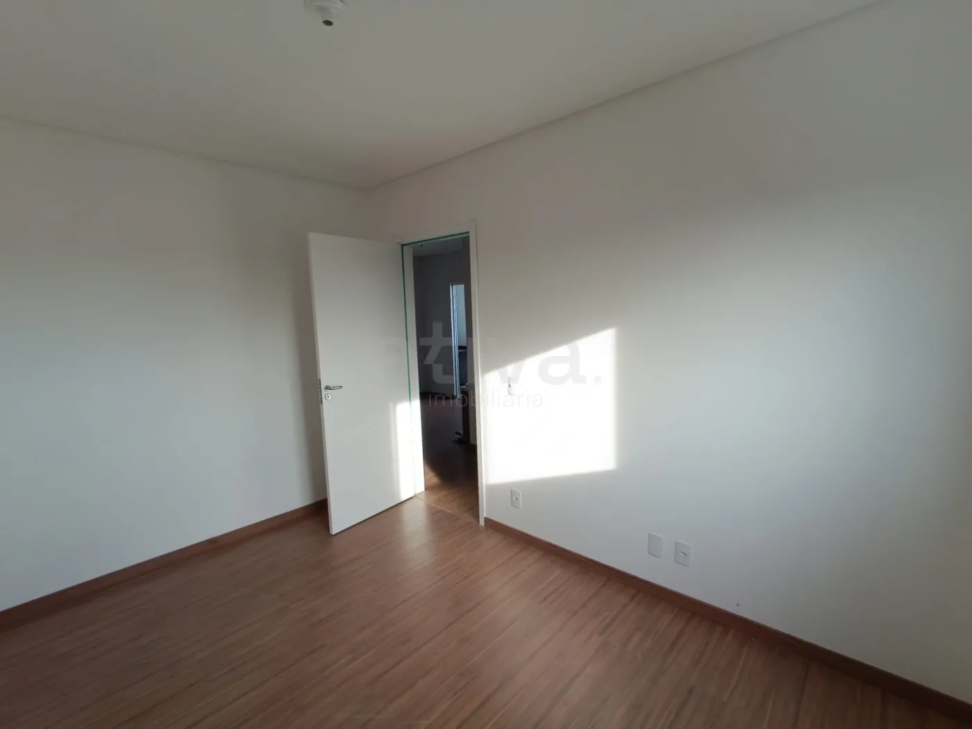 Alugar Apartamento / Padr&atilde;o em Toledo R$ 1.900,00 - Foto 8