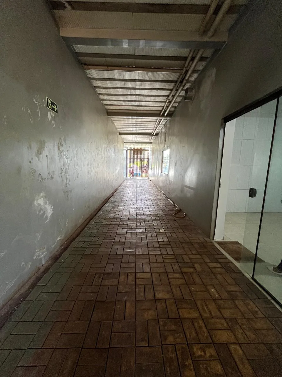 Alugar Comercial / Sala Comercial em Toledo R$ 6.000,00 - Foto 12