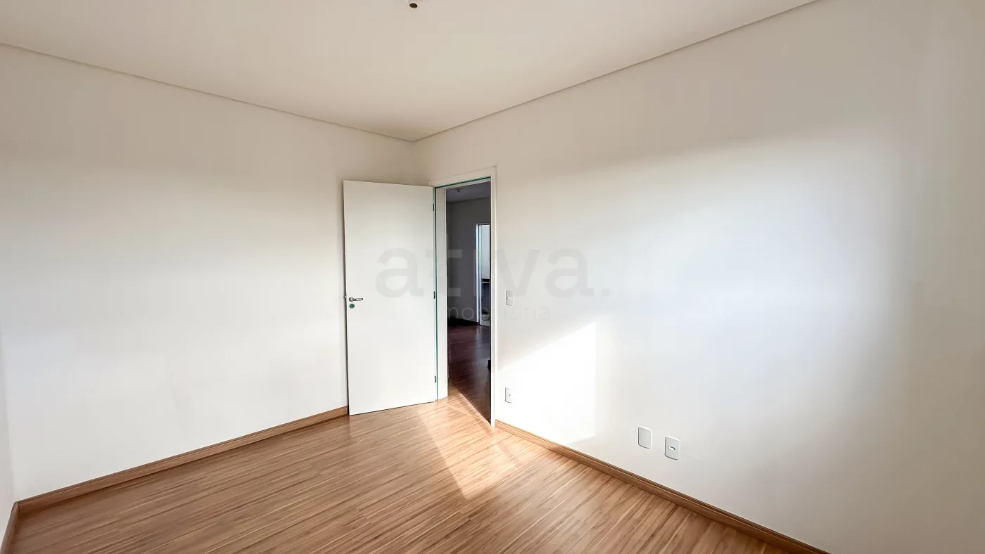 Alugar Apartamento / Padr&atilde;o em Toledo R$ 1.700,00 - Foto 10