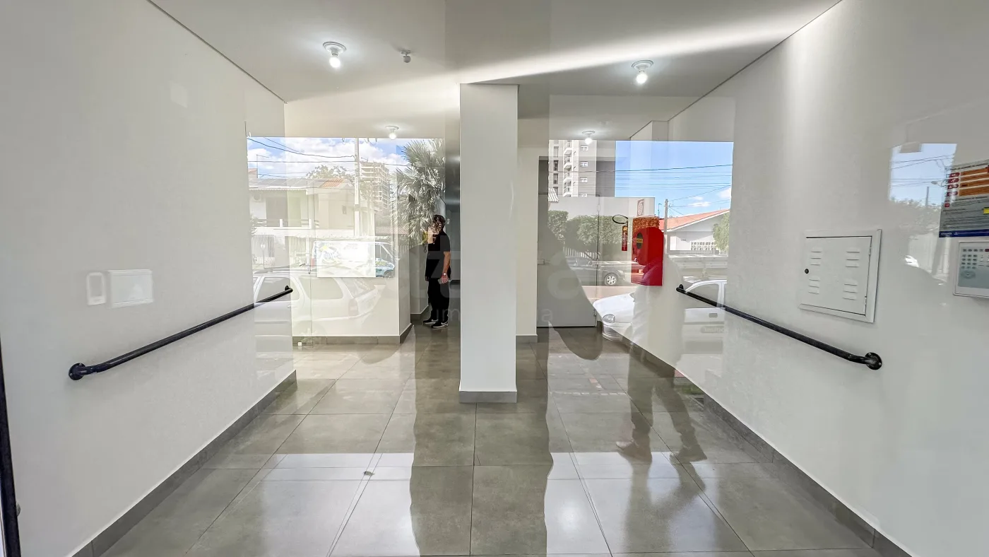 Comprar Apartamento / Padr&atilde;o em Toledo R$ 315.000,00 - Foto 4