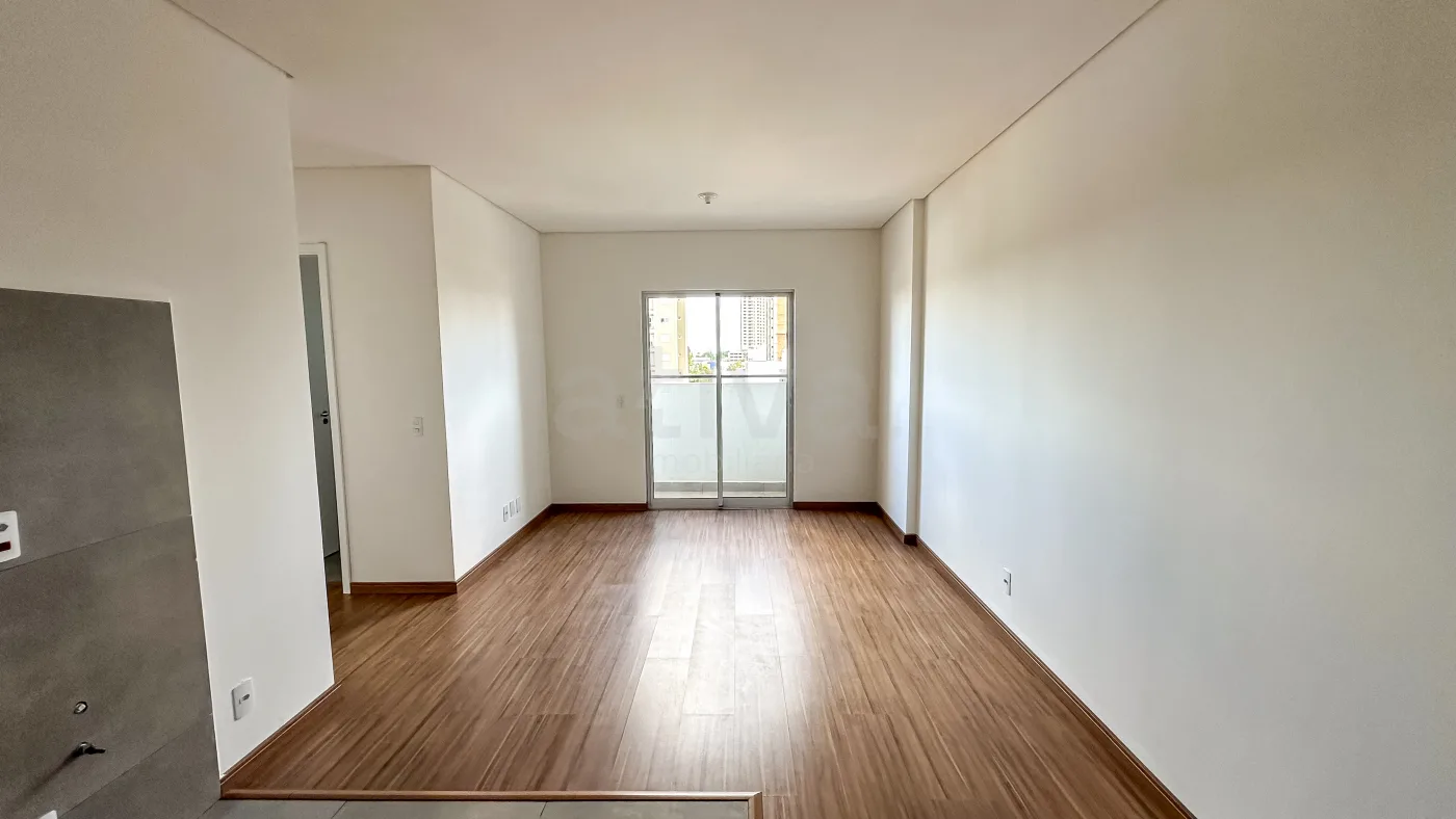 Comprar Apartamento / Padr&atilde;o em Toledo R$ 315.000,00 - Foto 5