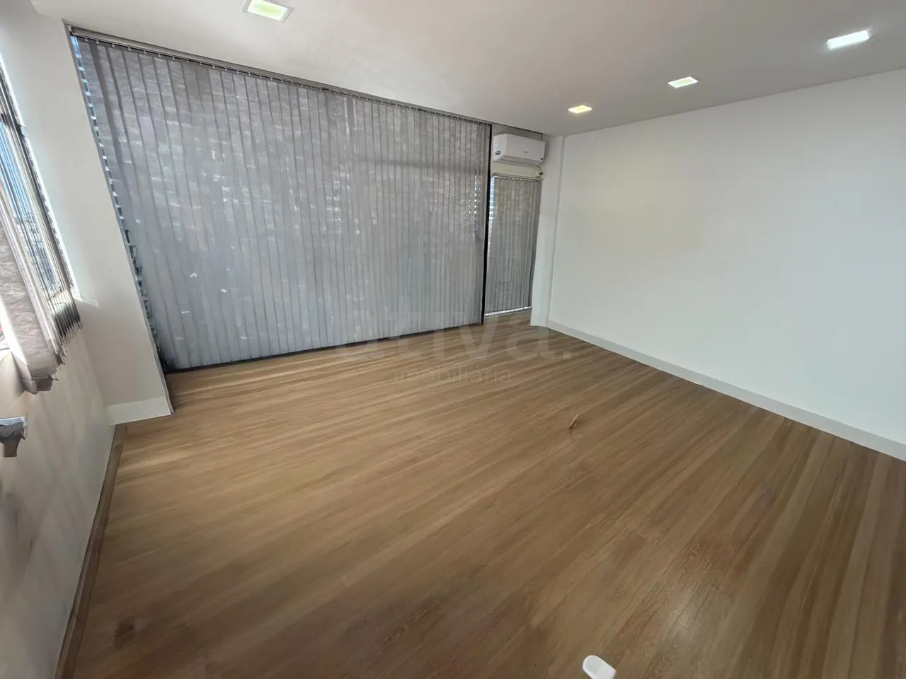 Comprar Comercial / Sala Comercial em Toledo R$ 380.000,00 - Foto 4