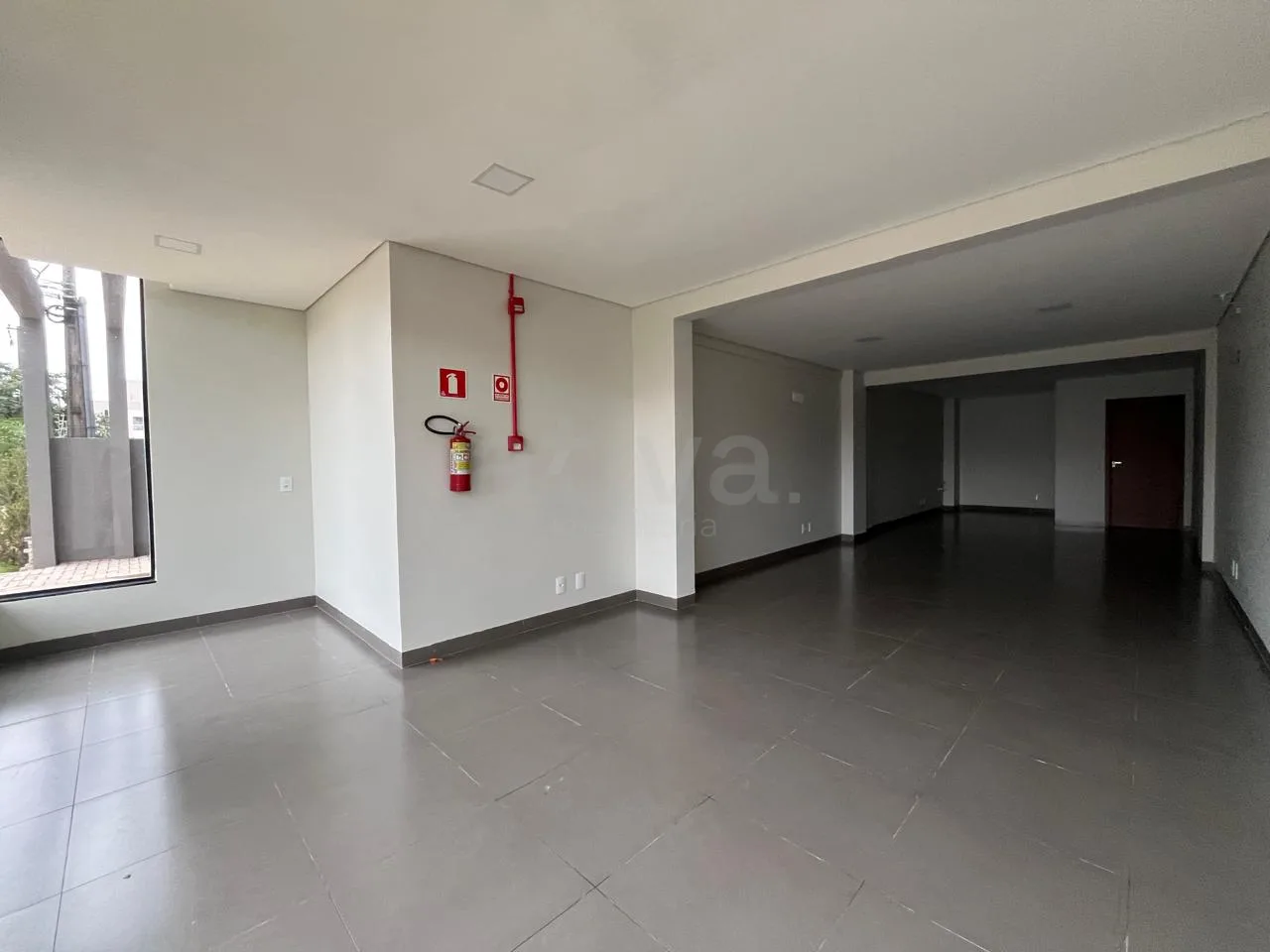 Alugar Comercial / Sala Comercial em Toledo R$ 2.200,00 - Foto 6