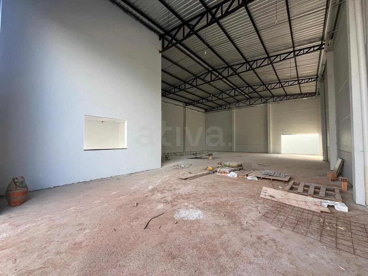 Alugar Comercial / Barrac&atilde;o em Toledo R$ 7.500,00 - Foto 2