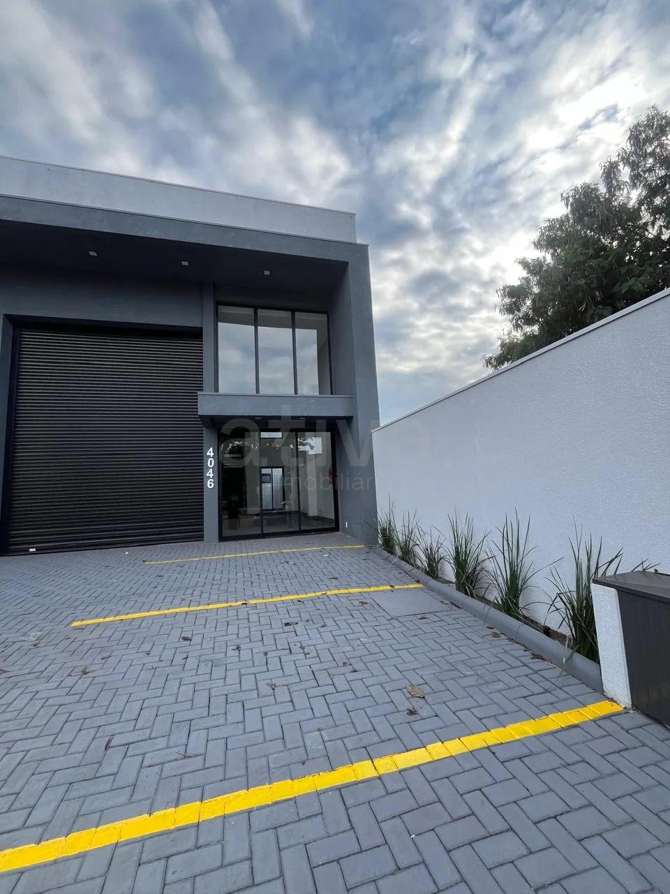 Alugar Comercial / Sala Comercial em Toledo R$ 11.000,00 - Foto 2