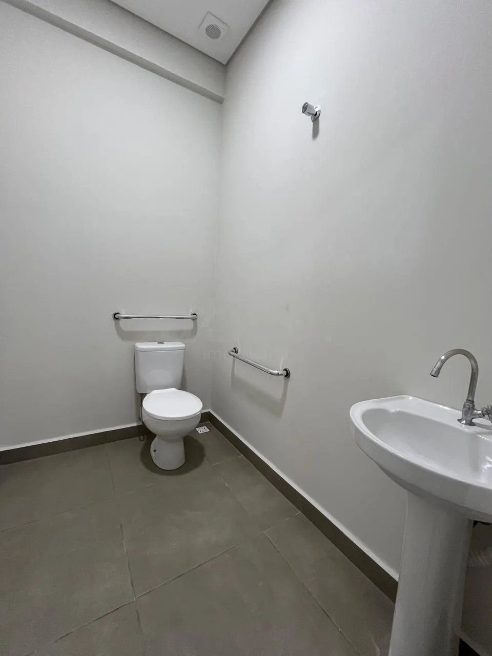 Alugar Comercial / Sala Comercial em Toledo R$ 11.000,00 - Foto 13