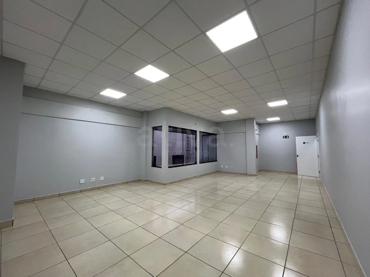 Alugar Comercial / Sala Comercial em Toledo R$ 2.500,00 - Foto 3