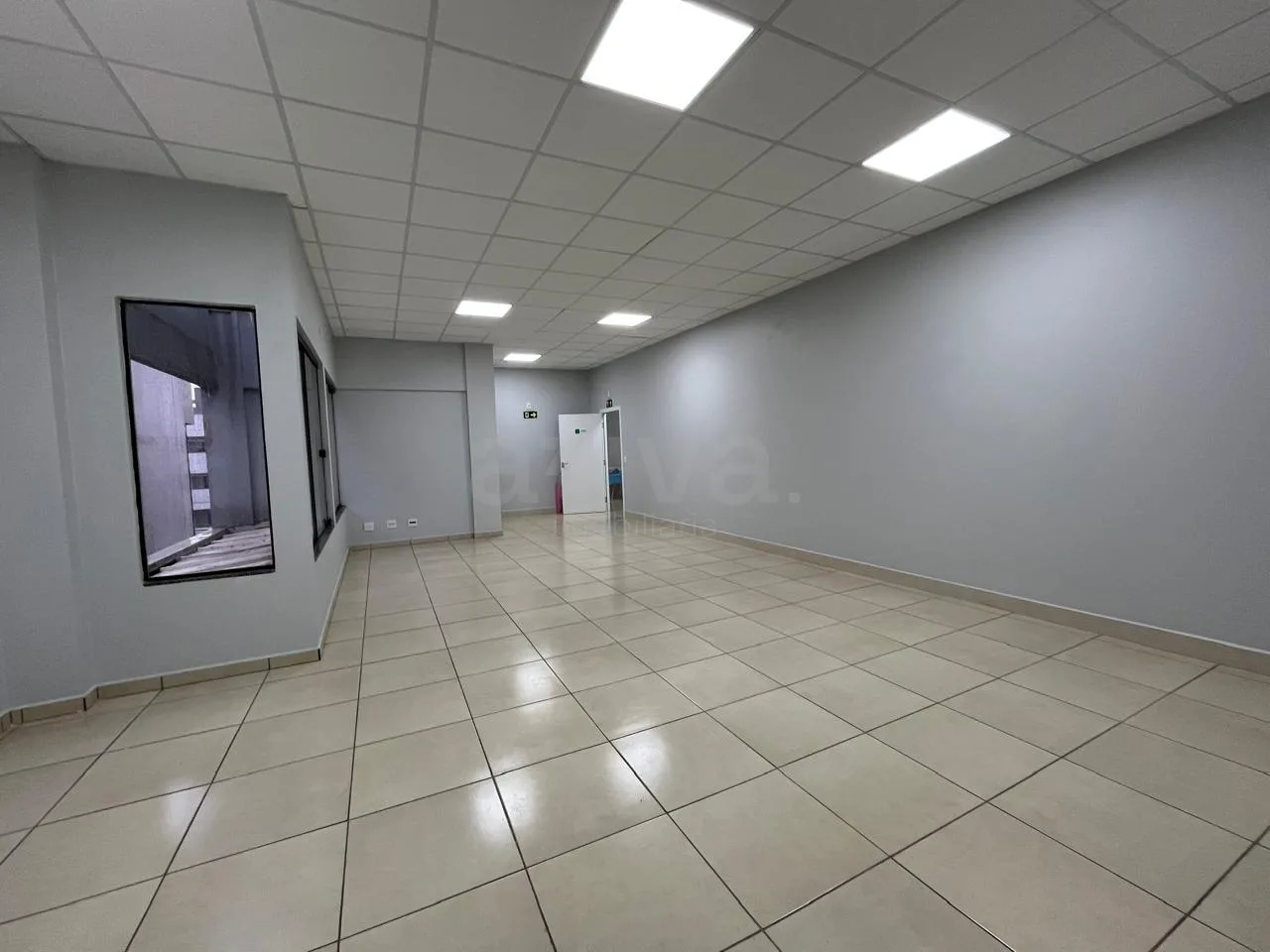 Alugar Comercial / Sala Comercial em Toledo R$ 2.500,00 - Foto 4