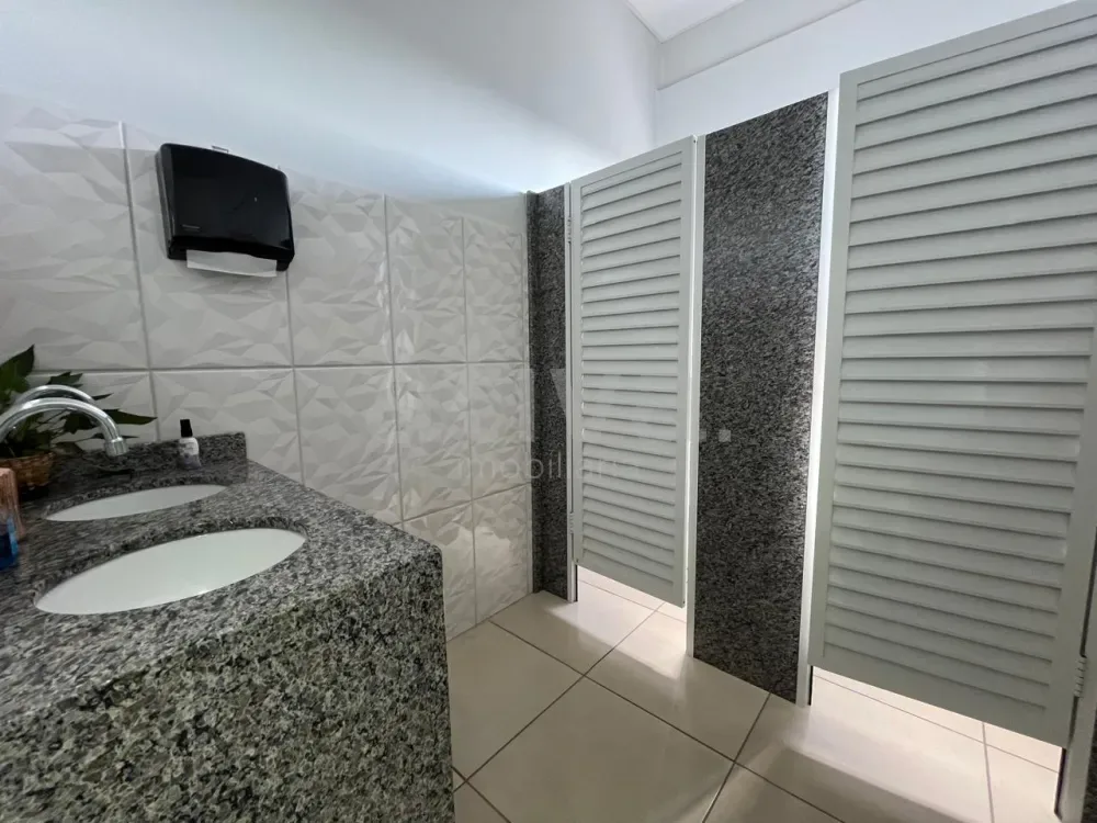 Alugar Comercial / Sala Comercial em Toledo R$ 1.100,00 - Foto 5