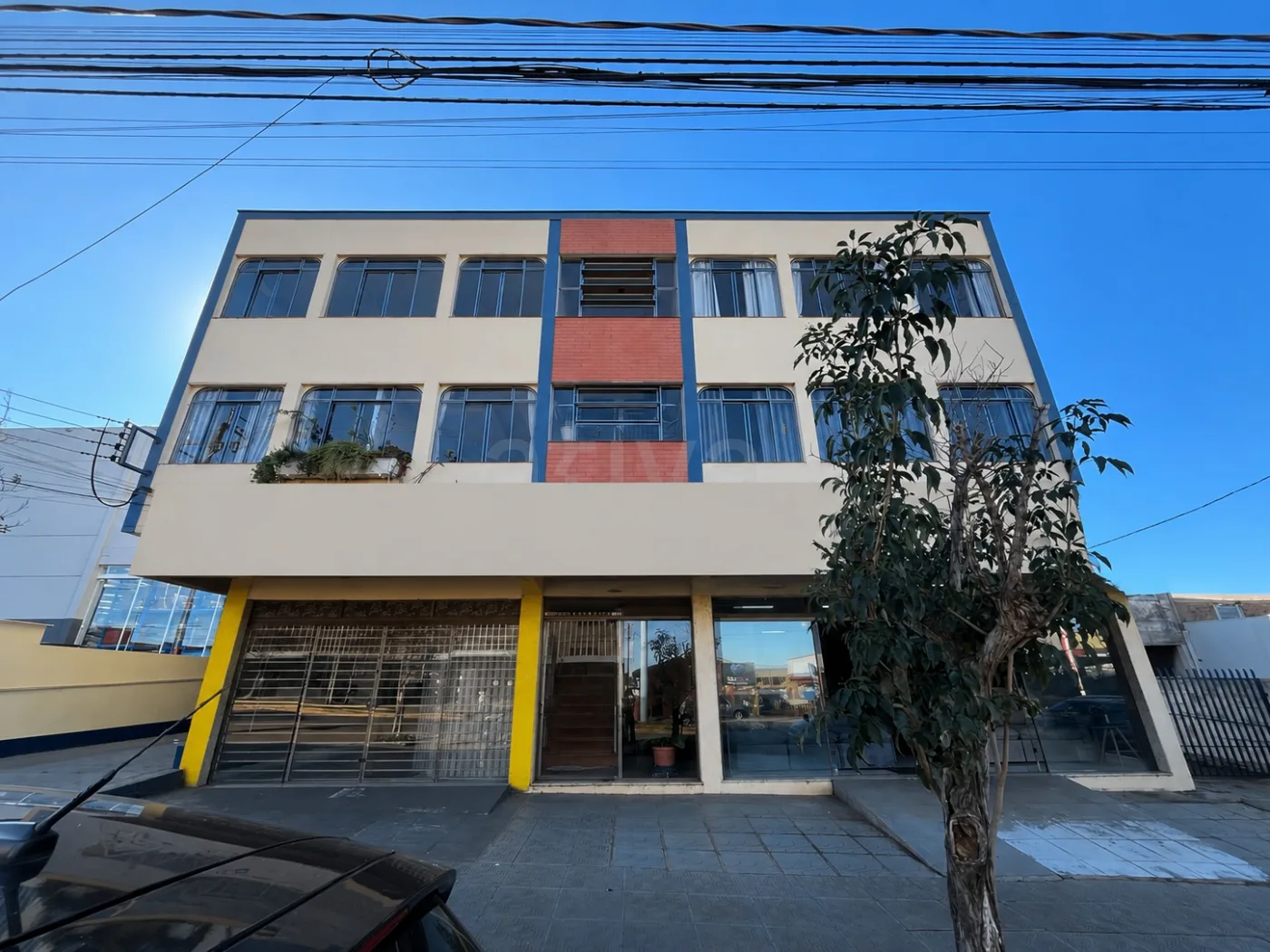 Alugar Comercial / Sala Comercial em Toledo R$ 3.700,00 - Foto 1