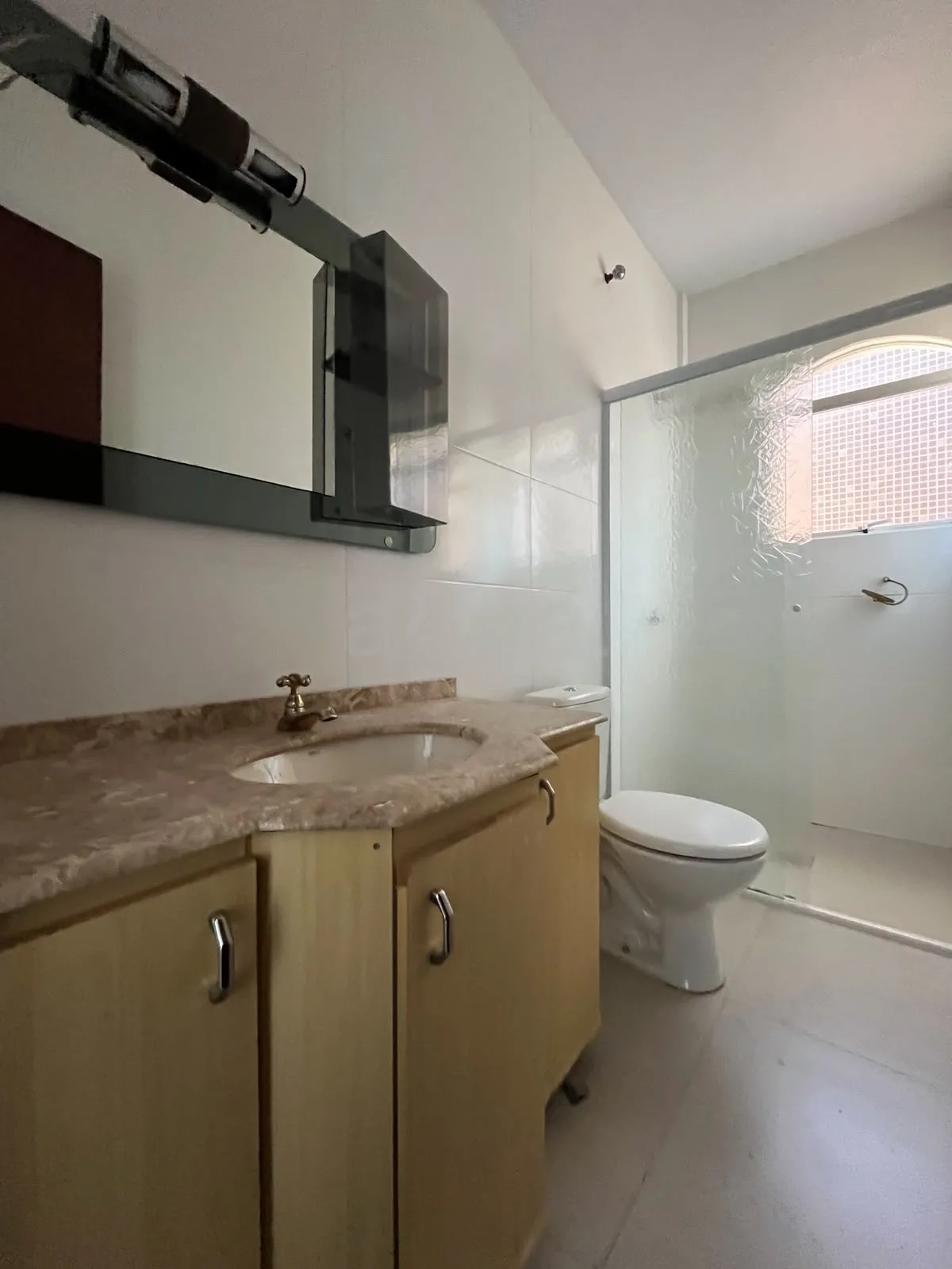 Alugar Apartamento / Padr&atilde;o em Toledo R$ 2.250,00 - Foto 16