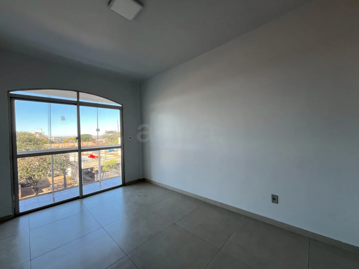 Alugar Apartamento / Padr&atilde;o em Toledo R$ 2.250,00 - Foto 9