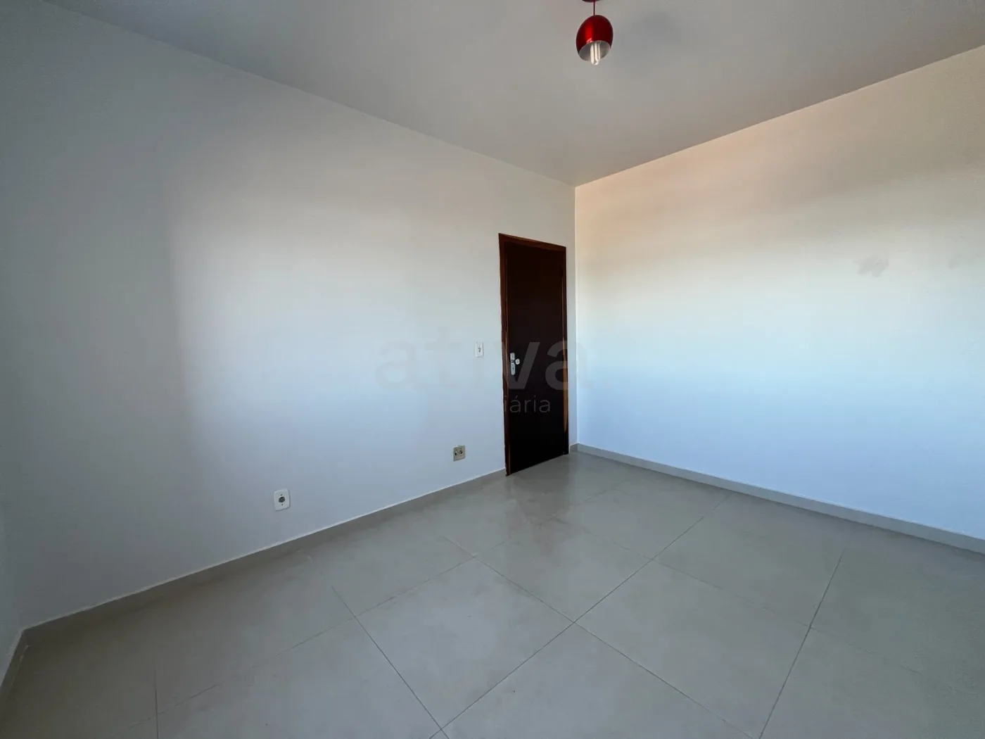 Alugar Apartamento / Padr&atilde;o em Toledo R$ 2.250,00 - Foto 13