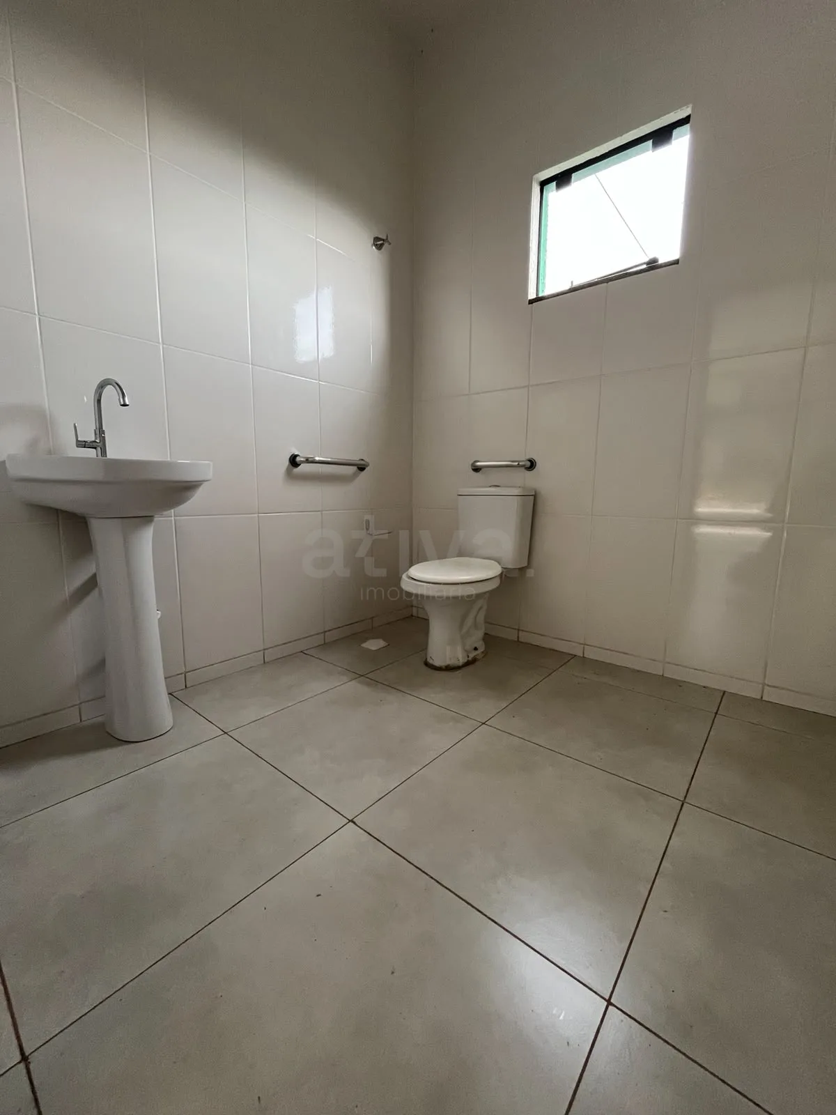 Alugar Comercial / Sala Comercial em Toledo R$ 5.700,00 - Foto 8