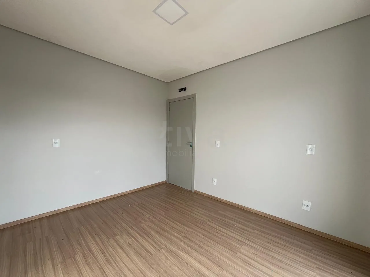 Alugar Casa / Sobrado em Toledo R$ 4.500,00 - Foto 5