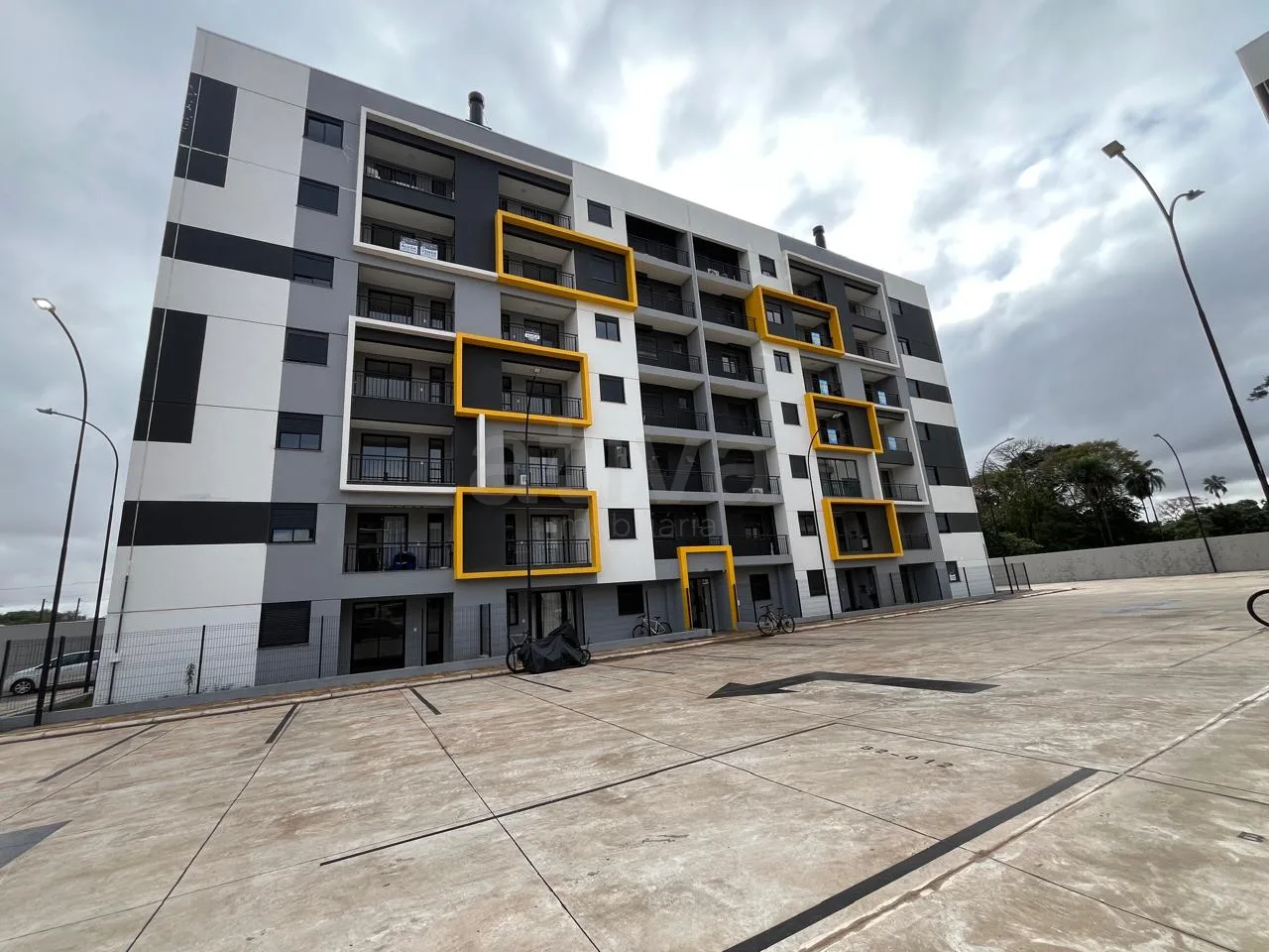 Alugar Apartamento / Padr&atilde;o em Toledo R$ 1.700,00 - Foto 2