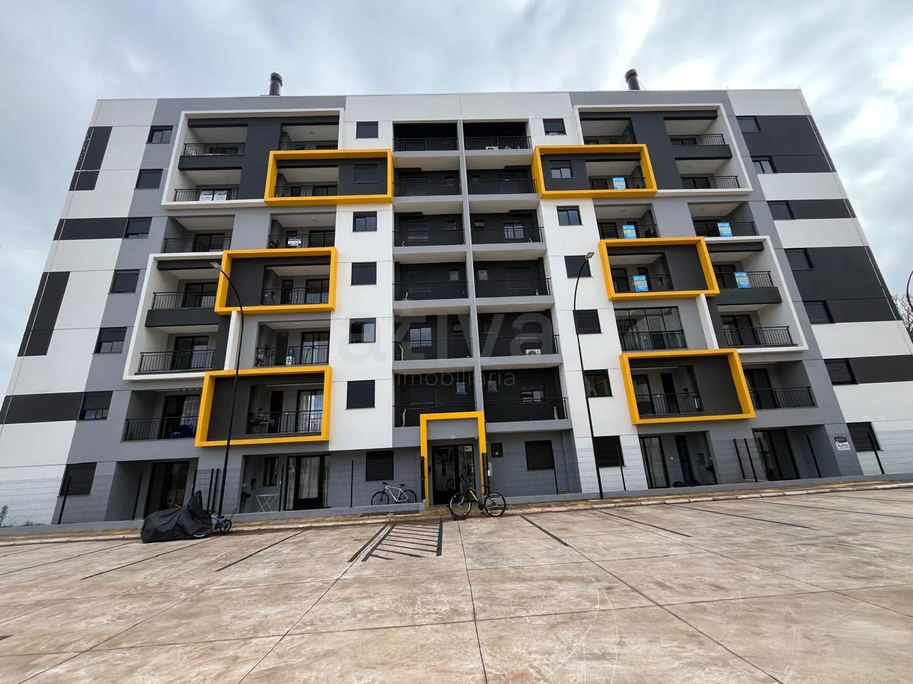Alugar Apartamento / Padr&atilde;o em Toledo R$ 1.550,00 - Foto 2