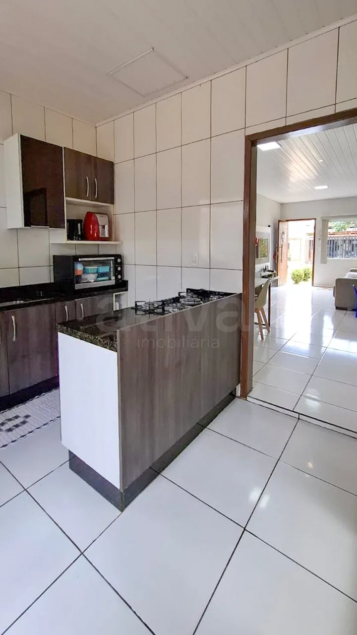 Comprar Casa / Padr&atilde;o em Toledo R$ 420.000,00 - Foto 4