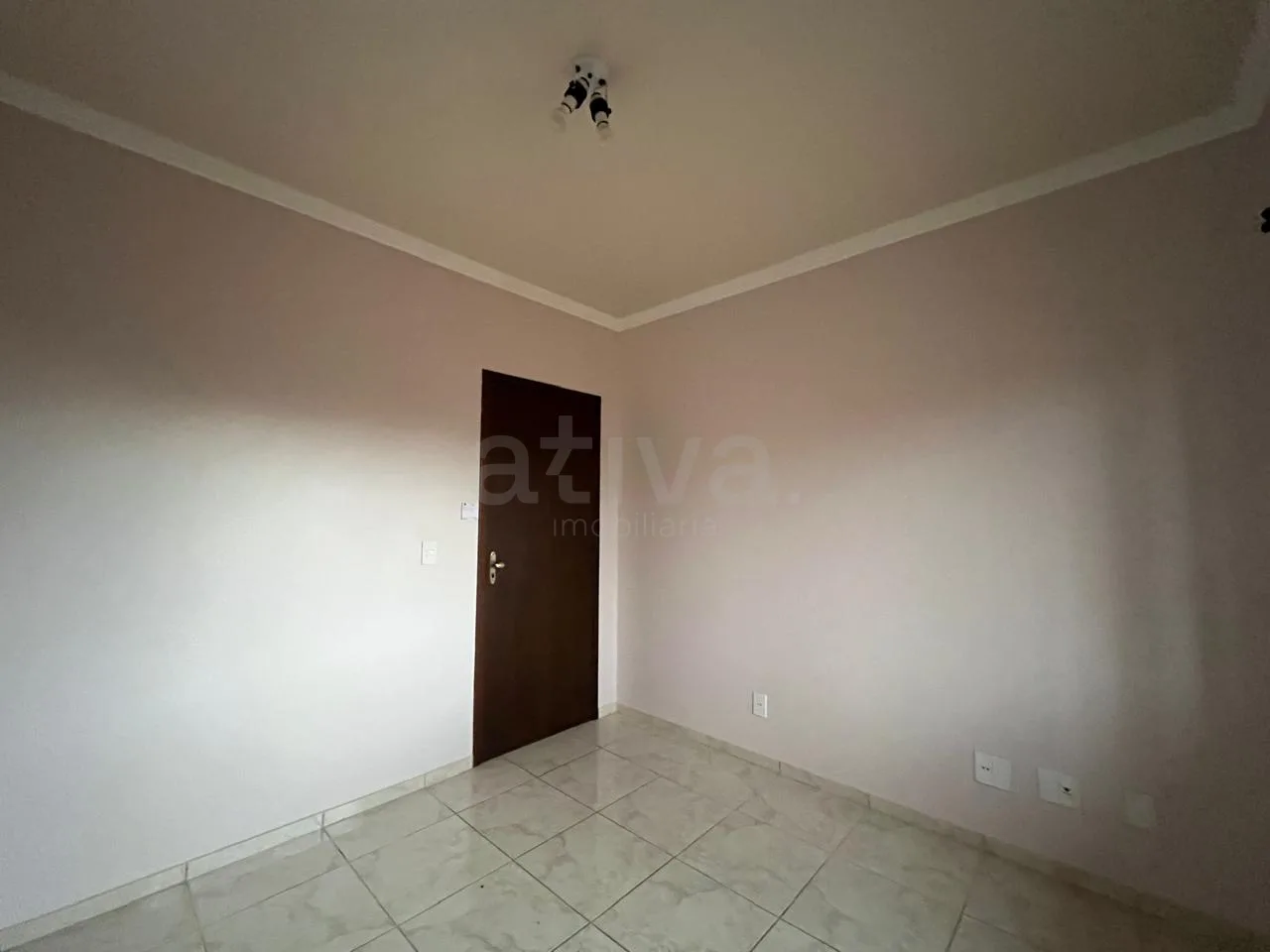 Alugar Casa / Sobrado em Toledo R$ 2.730,00 - Foto 13
