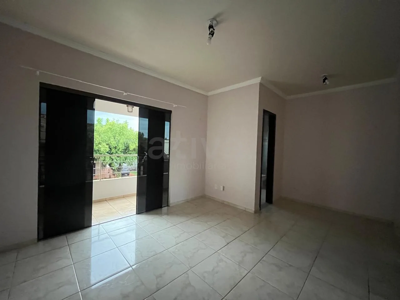 Alugar Casa / Sobrado em Toledo R$ 2.730,00 - Foto 7