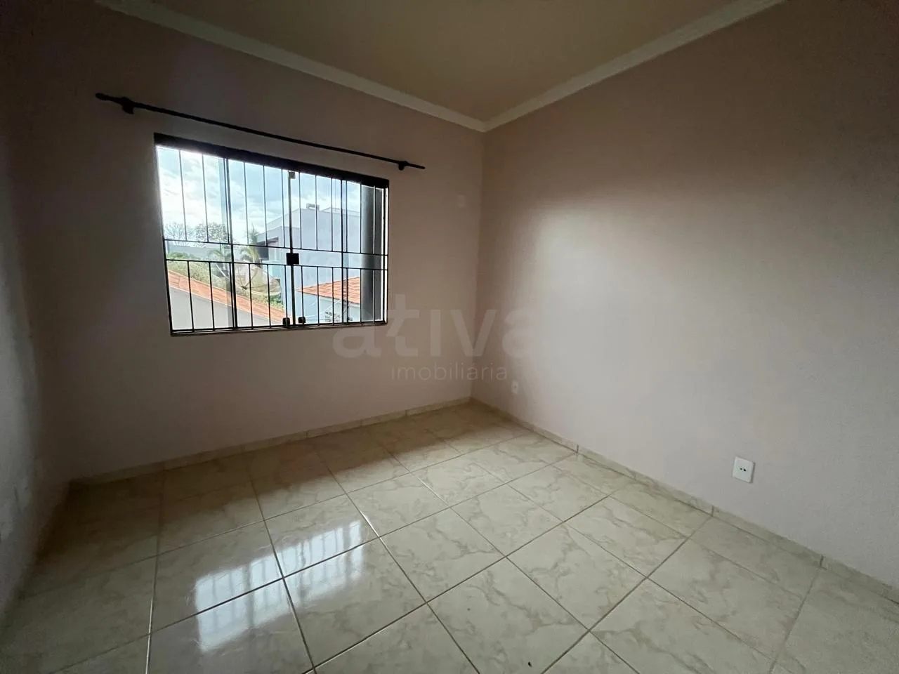 Alugar Casa / Sobrado em Toledo R$ 2.730,00 - Foto 9