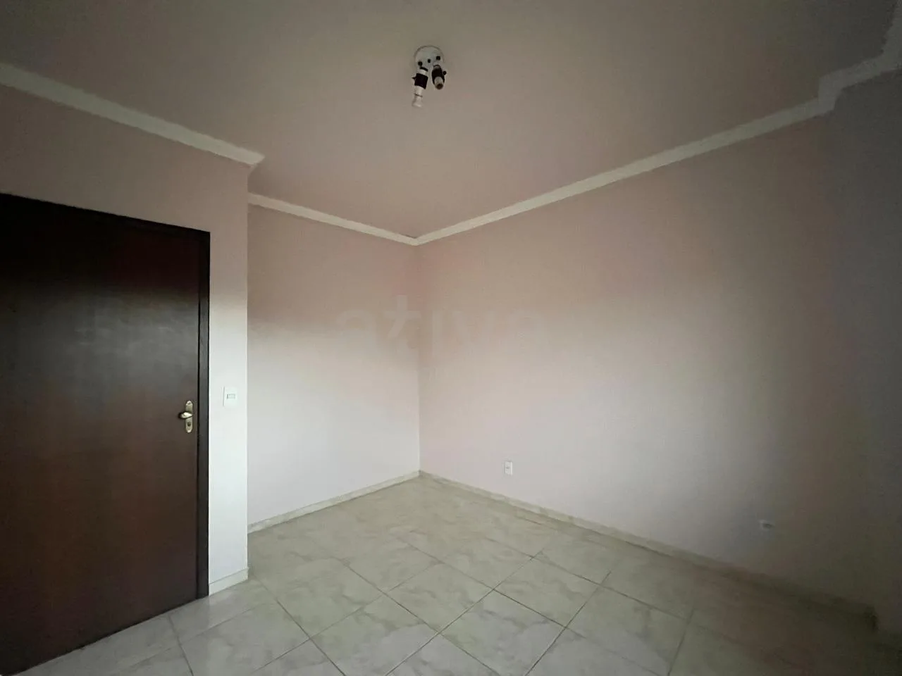 Alugar Casa / Sobrado em Toledo R$ 2.730,00 - Foto 10
