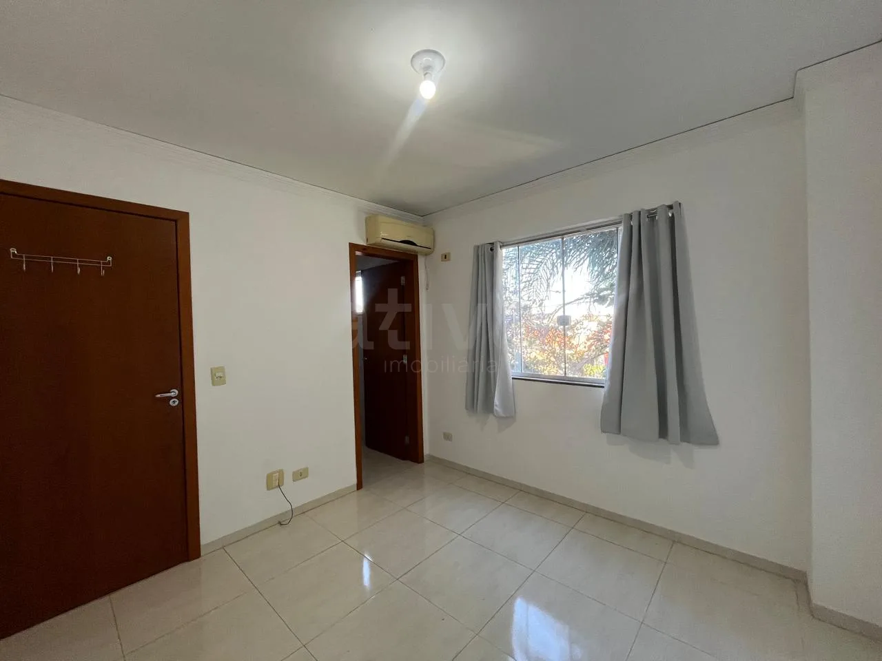 Alugar Apartamento / Padr&atilde;o em Toledo R$ 1.650,00 - Foto 5