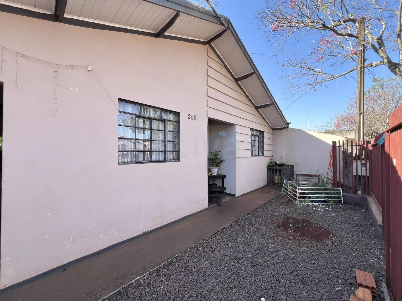 Comprar Casa / Padr&atilde;o em Toledo R$ 380.000,00 - Foto 2