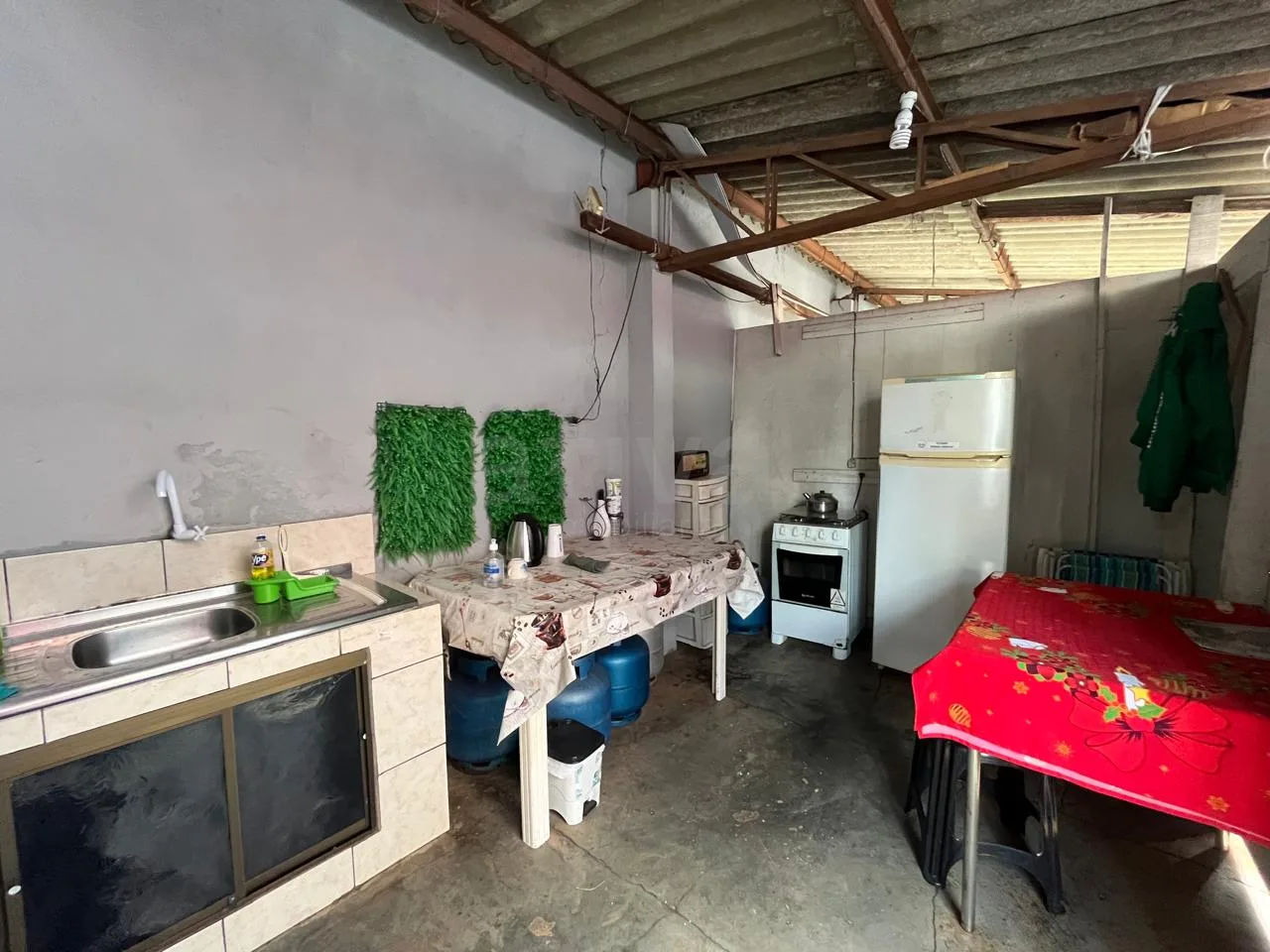 Alugar Comercial / Barrac&atilde;o em Toledo R$ 7.500,00 - Foto 9