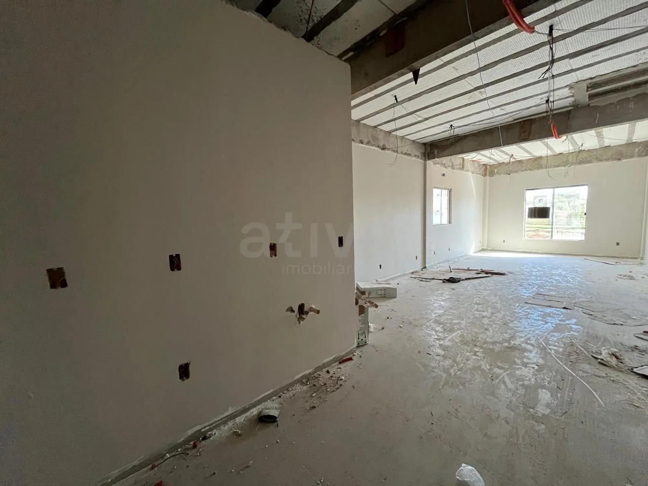 Alugar Comercial / Sala Comercial em Toledo R$ 1.800,00 - Foto 3